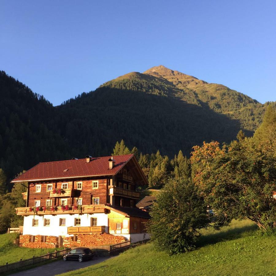 Gaestehaus Dorer Gerhard Pragraten Bagian luar foto