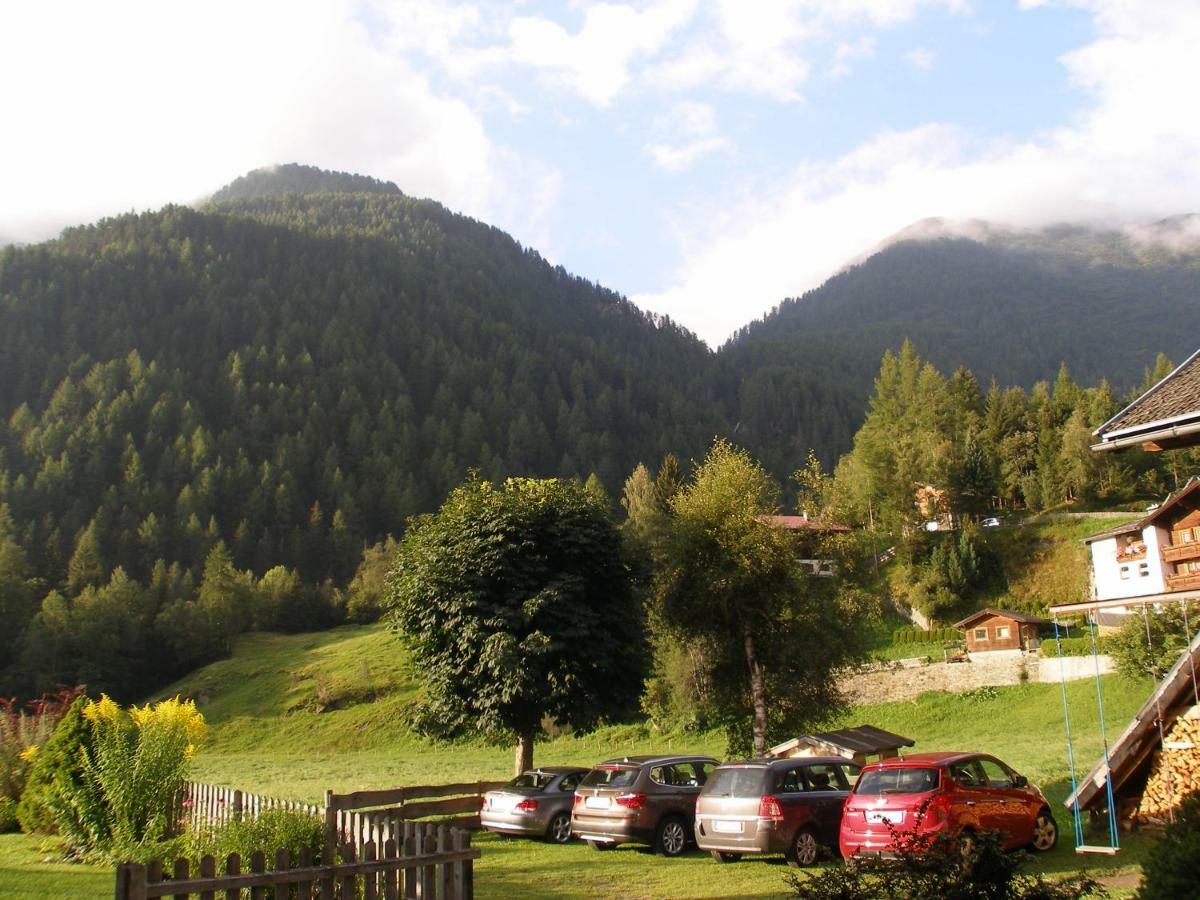 Gaestehaus Dorer Gerhard Pragraten Bagian luar foto