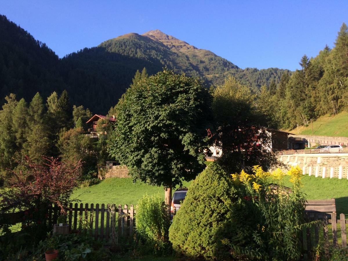 Gaestehaus Dorer Gerhard Pragraten Bagian luar foto