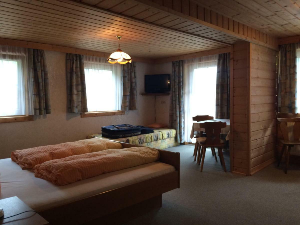 Gaestehaus Dorer Gerhard Pragraten Bagian luar foto